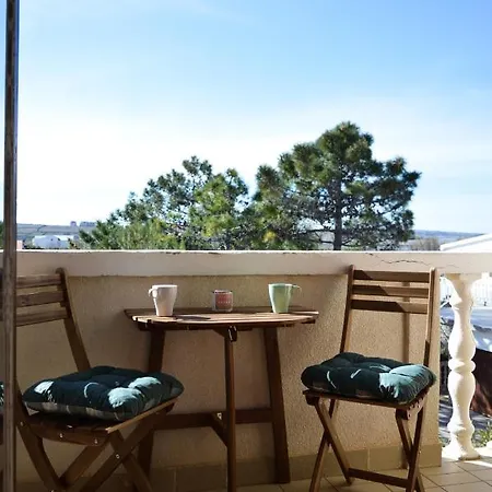 ホームステイ Apartman Lovren *